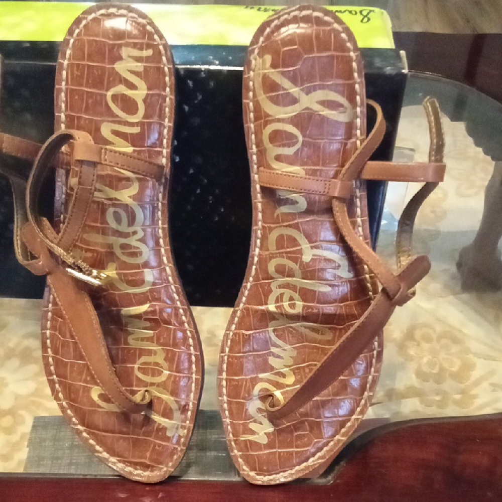 Sam Edelman Tan Croc-Embossed T-Strap Sandals